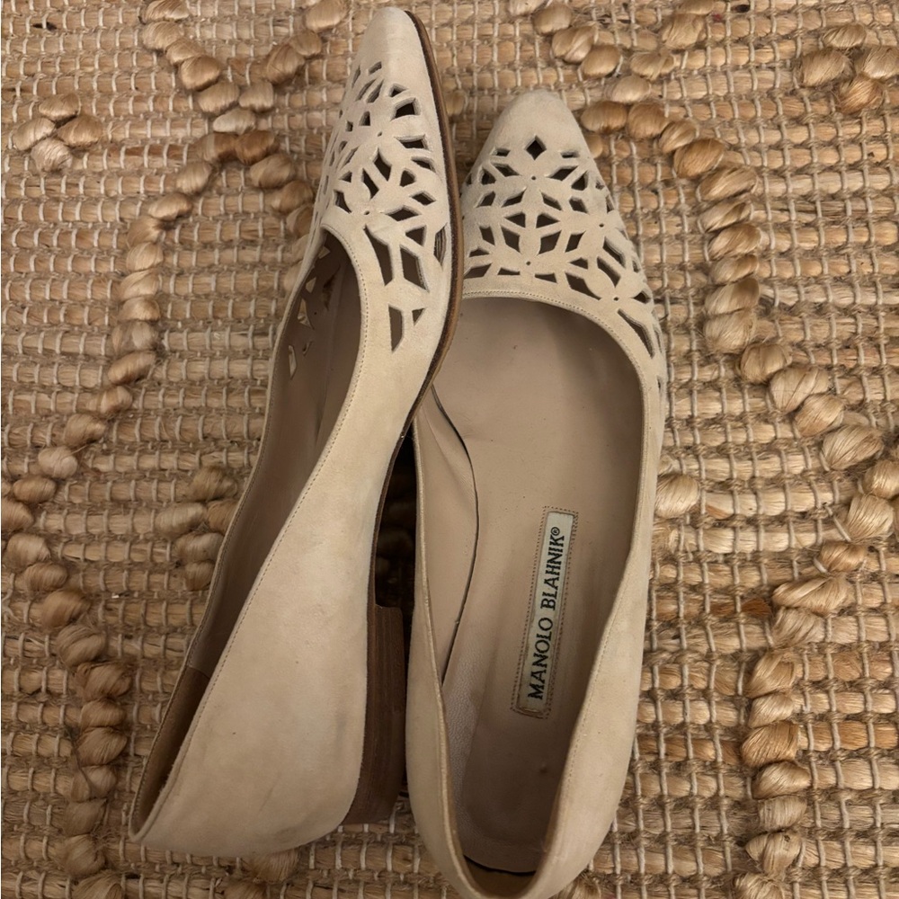 Manolo Blahnik flats. Size 6.5 - Picture 4 of 4